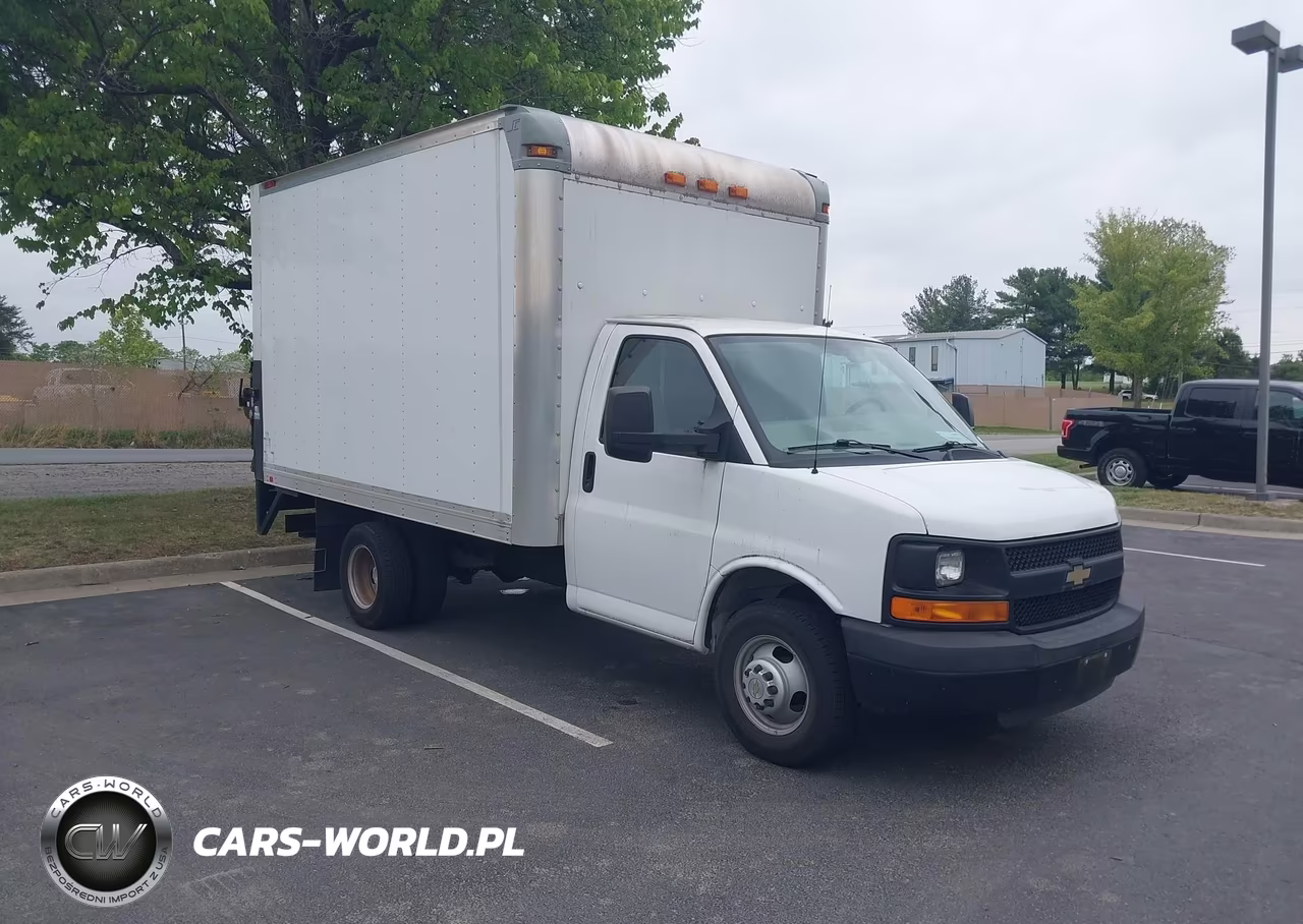 2015 Chevrolet Express Cutaway 3500
