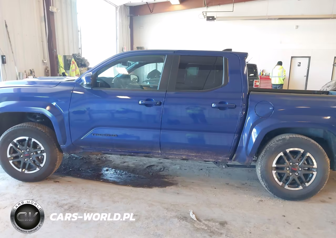 2025 Toyota Tacoma Trd Sport VIN:3TMLB5JN3SM153695 - 14