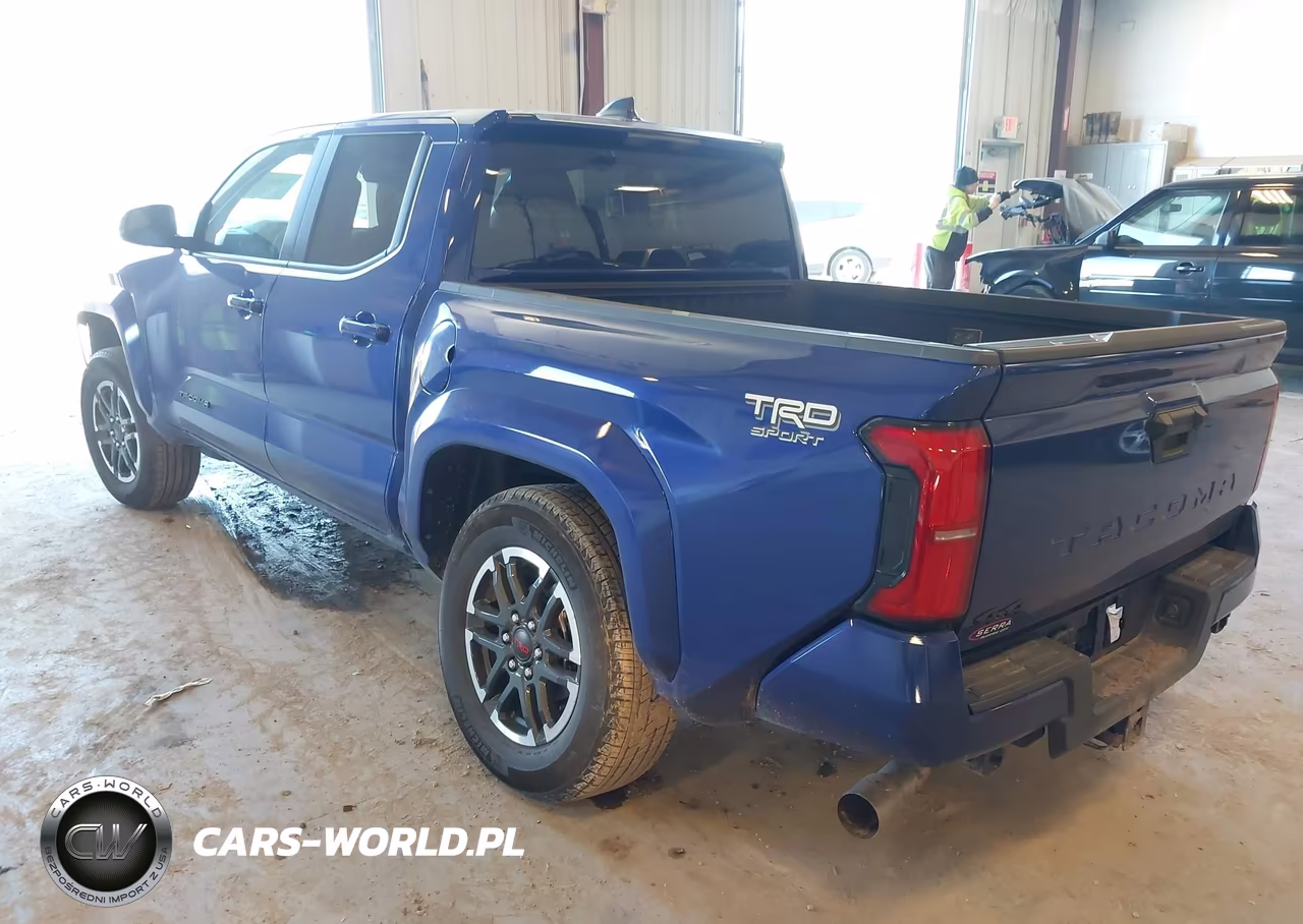 2025 Toyota Tacoma Trd Sport VIN:3TMLB5JN3SM153695 - 3