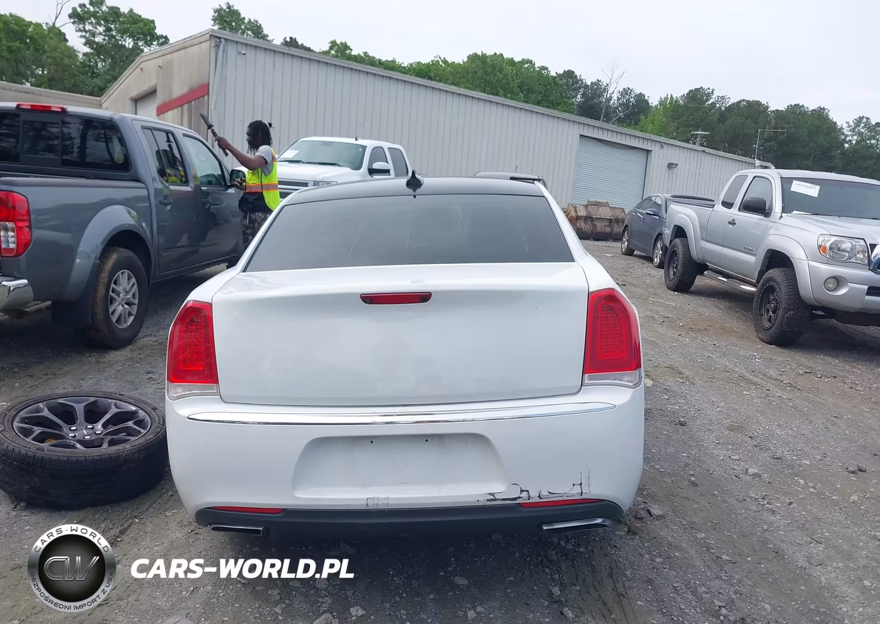 2016 Chrysler 300 Limited VIN:2C3CCAAG1GH207934 - 15
