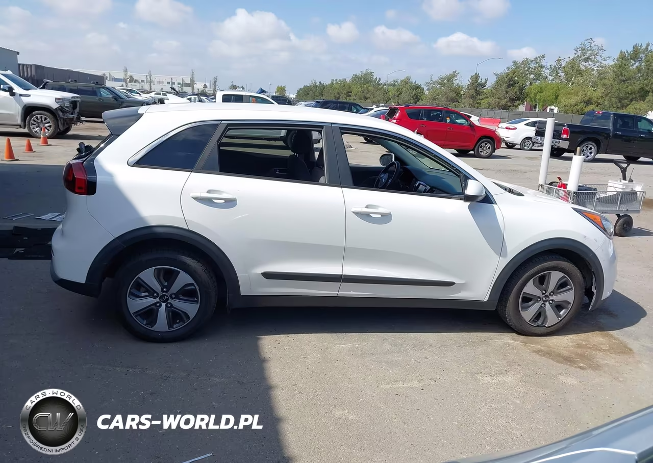2017 Kia Niro Fe VIN:KNDCB3LC8H5078779 - 13