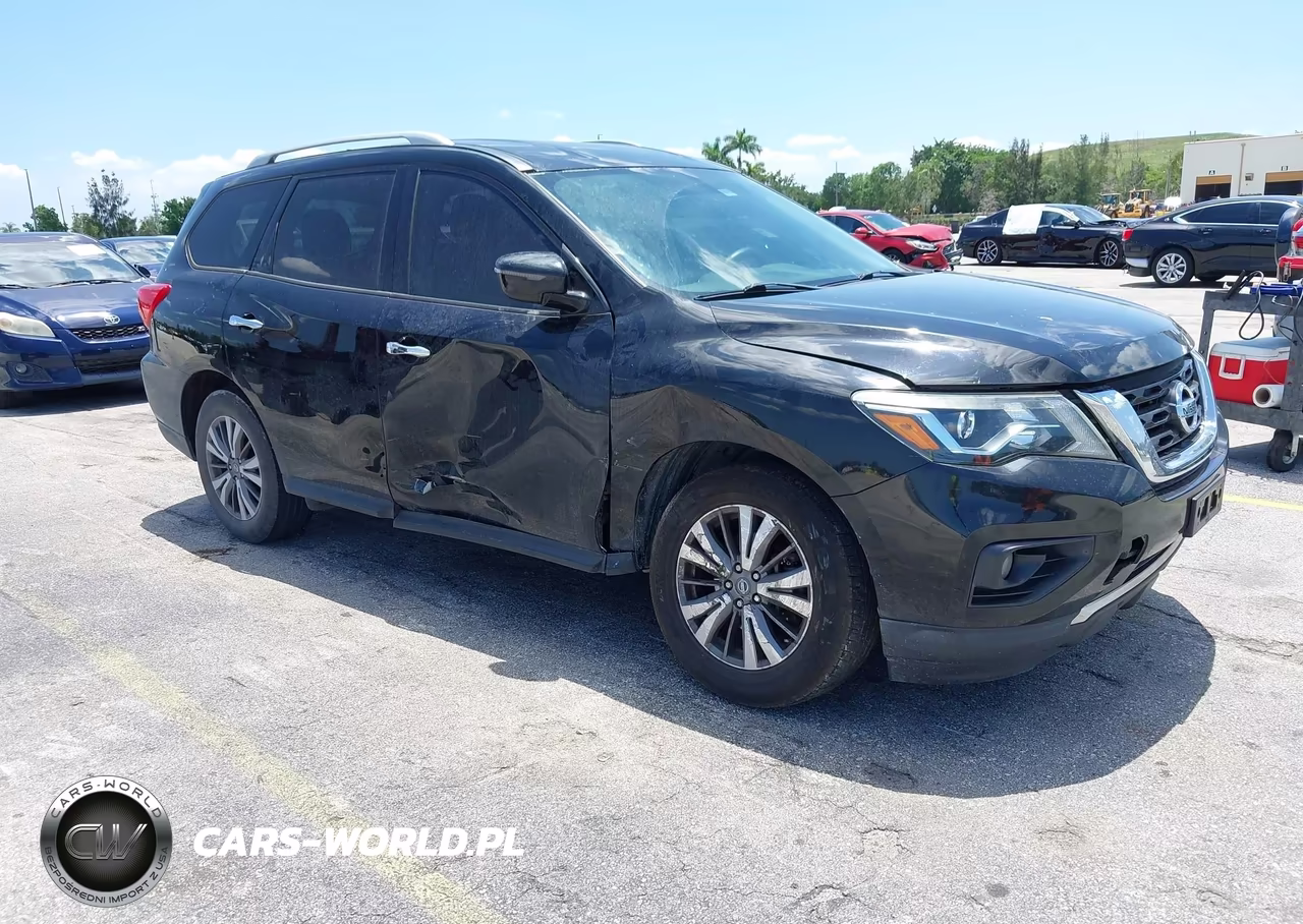 2018 Nissan Pathfinder Sv