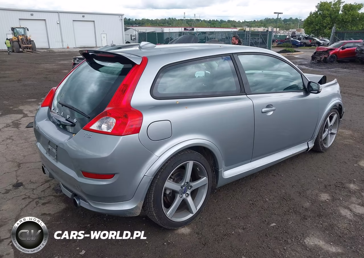 2012 Volvo C30 T5 Premier Plus VIN:YV1672MK8C2269489 - 4