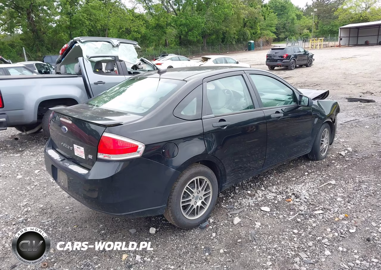 2010 Ford Focus Se VIN:1FAHP3FN0AW160516 - 4