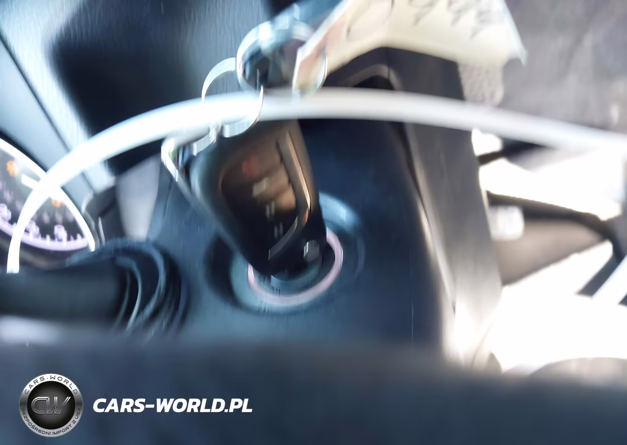 2021 Toyota Camry Le VIN:4T1C11AK6MU422042 - 11