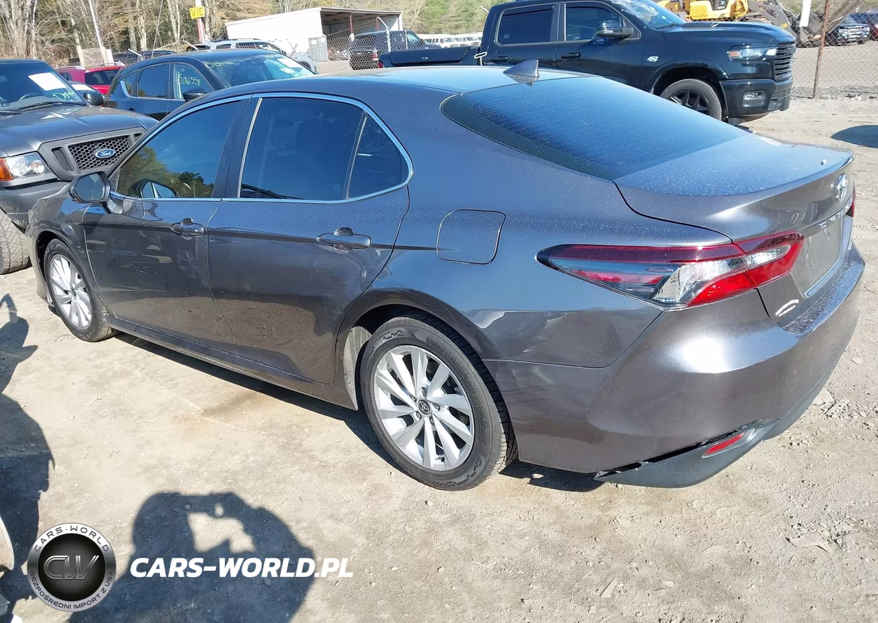 2021 Toyota Camry Le VIN:4T1C11AK6MU422042 - 3