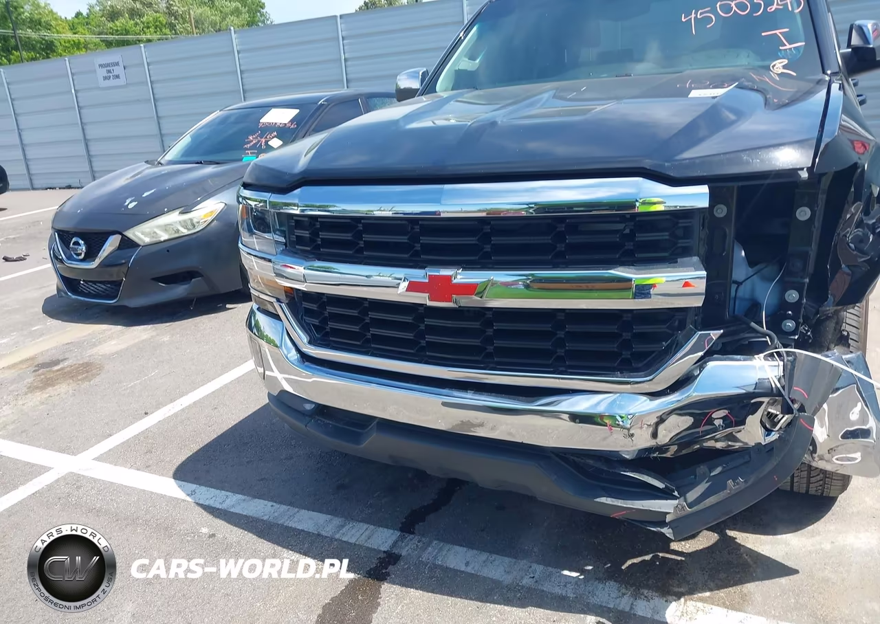 2018 Chevrolet Silverado 1500 1Lt VIN:3GCPCREC4JG257057 - 13