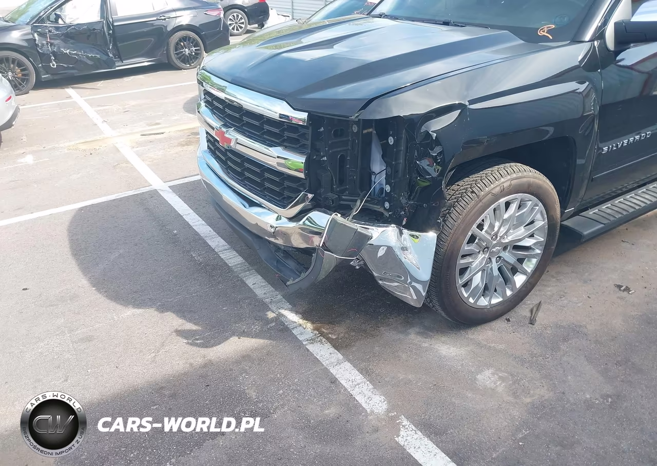 2018 Chevrolet Silverado 1500 1Lt VIN:3GCPCREC4JG257057 - 18