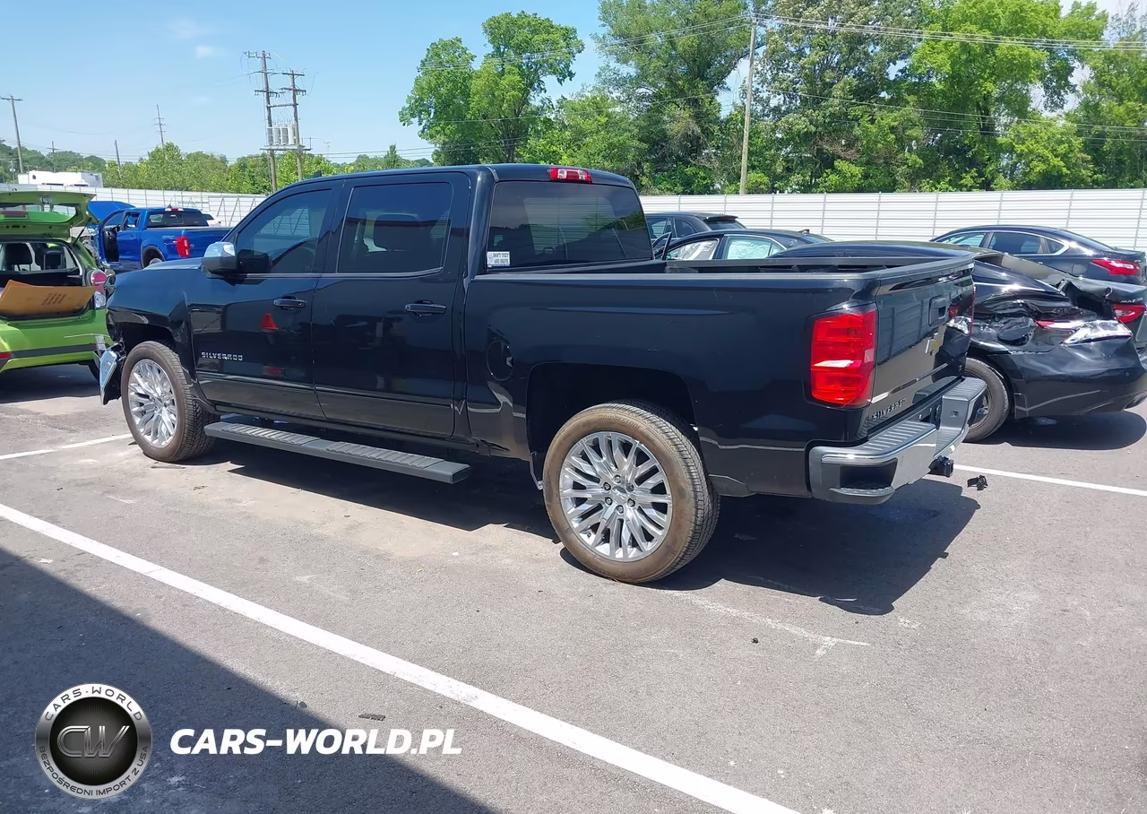 2018 Chevrolet Silverado 1500 1Lt VIN:3GCPCREC4JG257057 - 3
