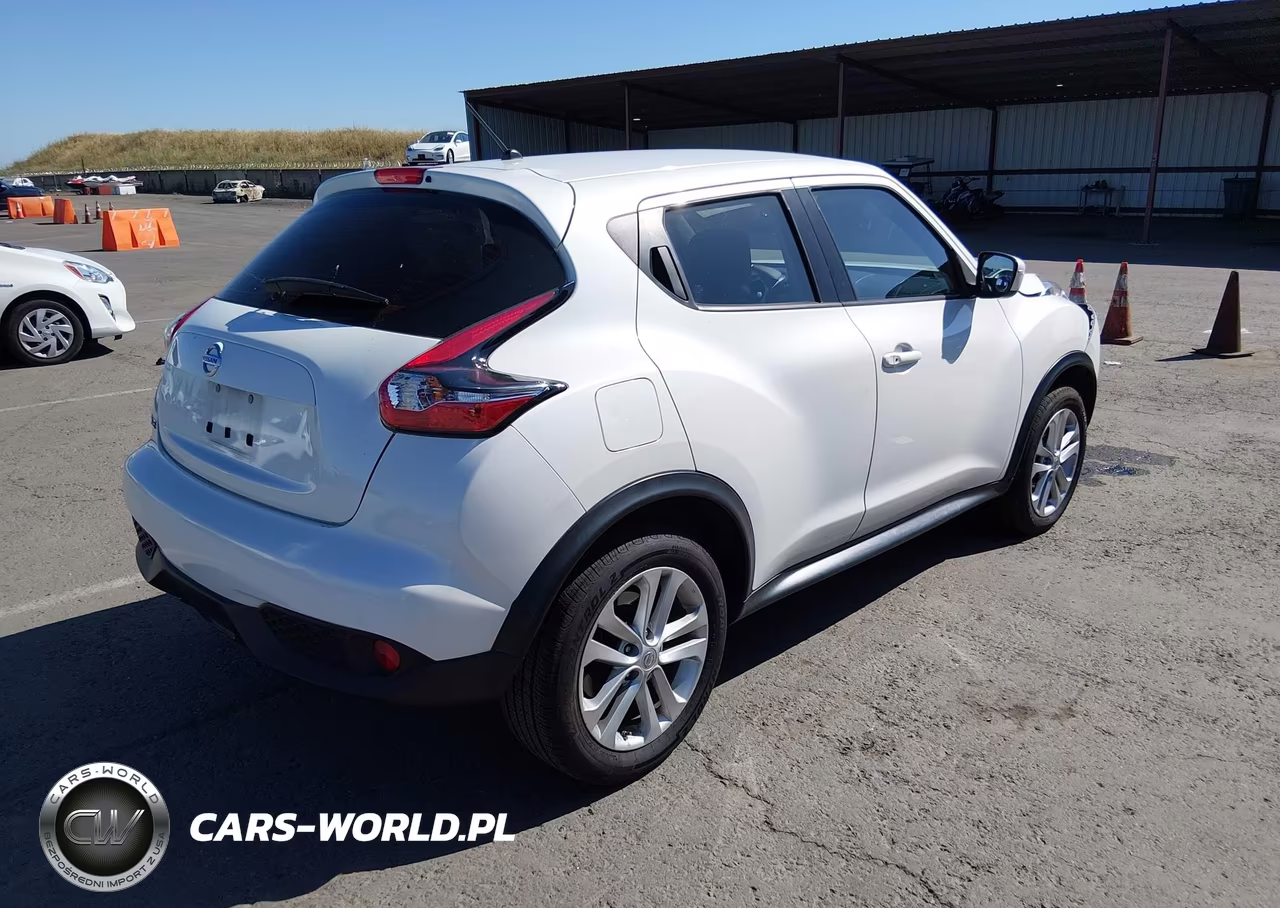 2017 Nissan Juke S VIN:JN8AF5MR1HT703002 - 4