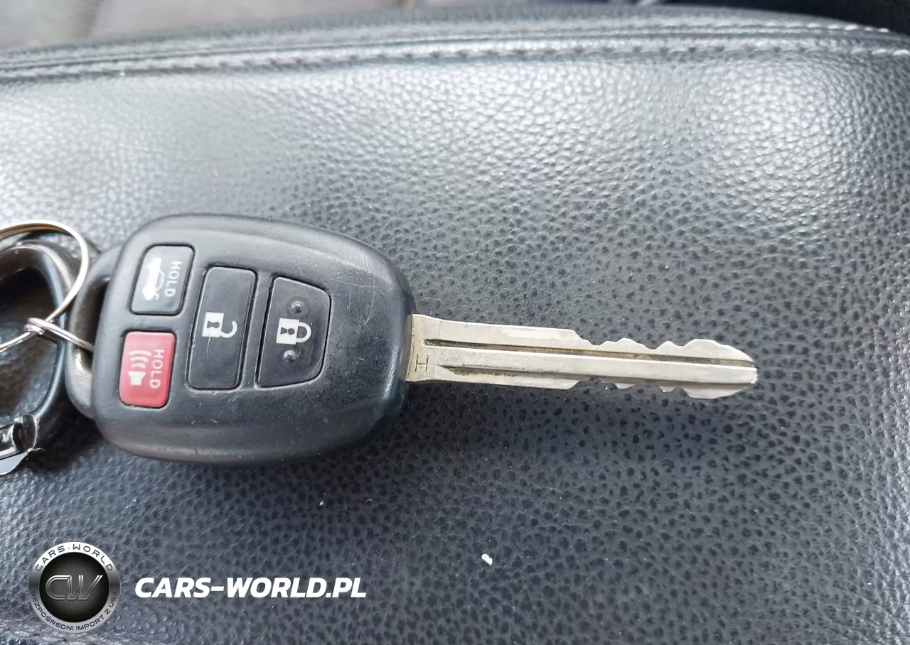 2016 Toyota Corolla S Plus VIN:5YFBURHE6GP526876 - 11
