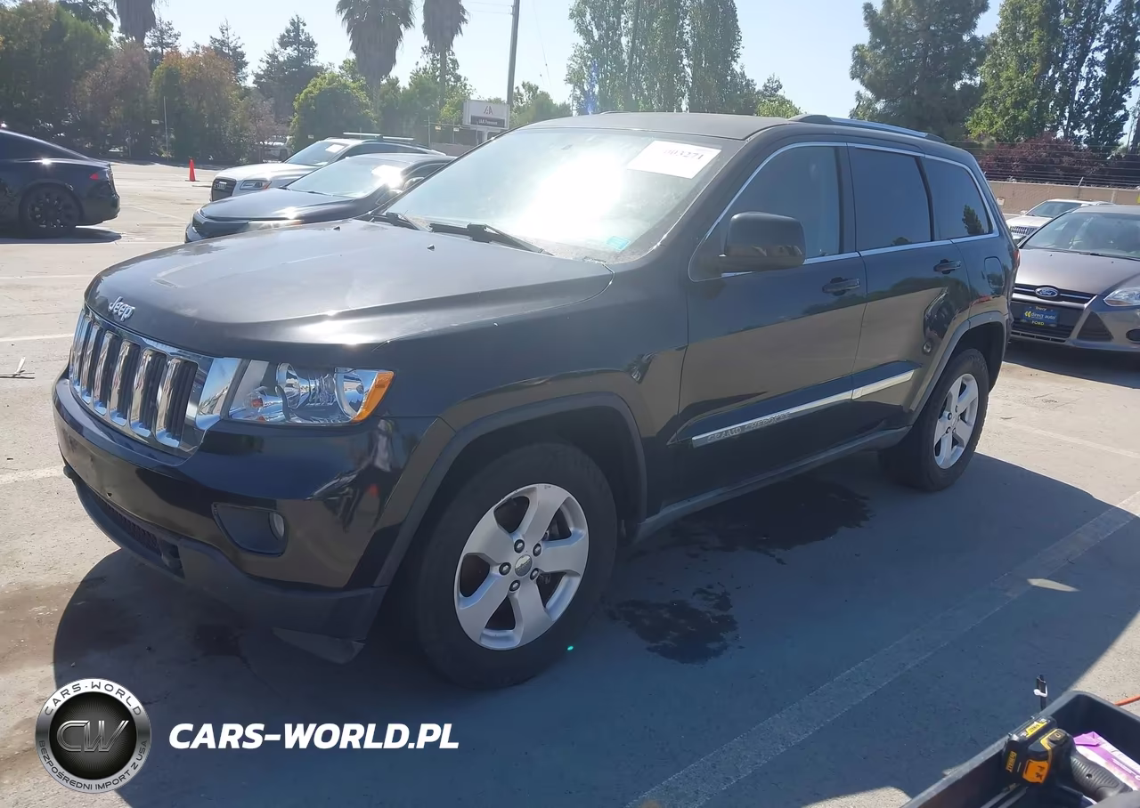 2011 Jeep Grand Cherokee Laredo VIN:1J4RR4GG8BC675033 - 2