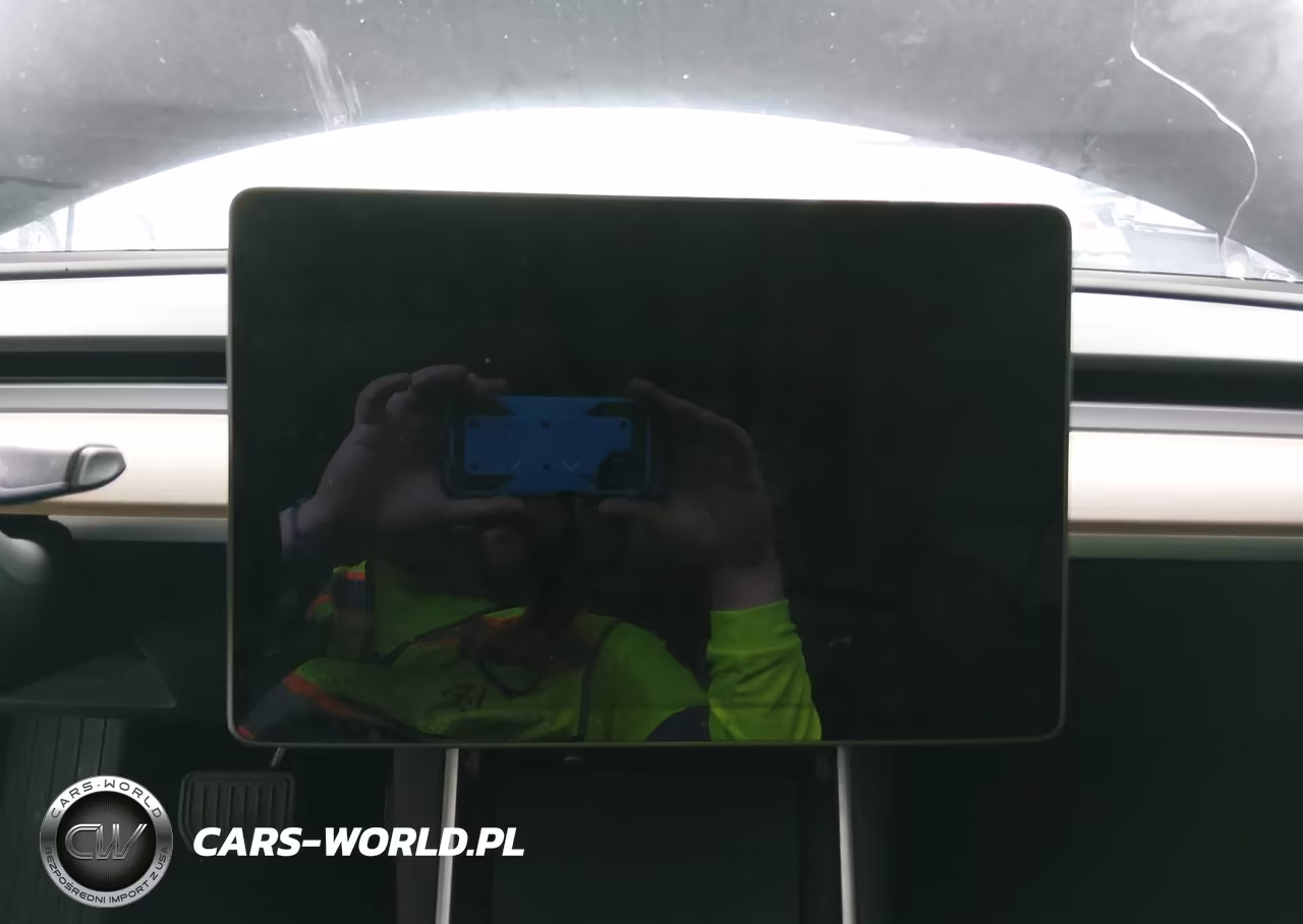 2018 Tesla Model 3 Long Range-Mid Range VIN:5YJ3E1EA1JF032786 - 7