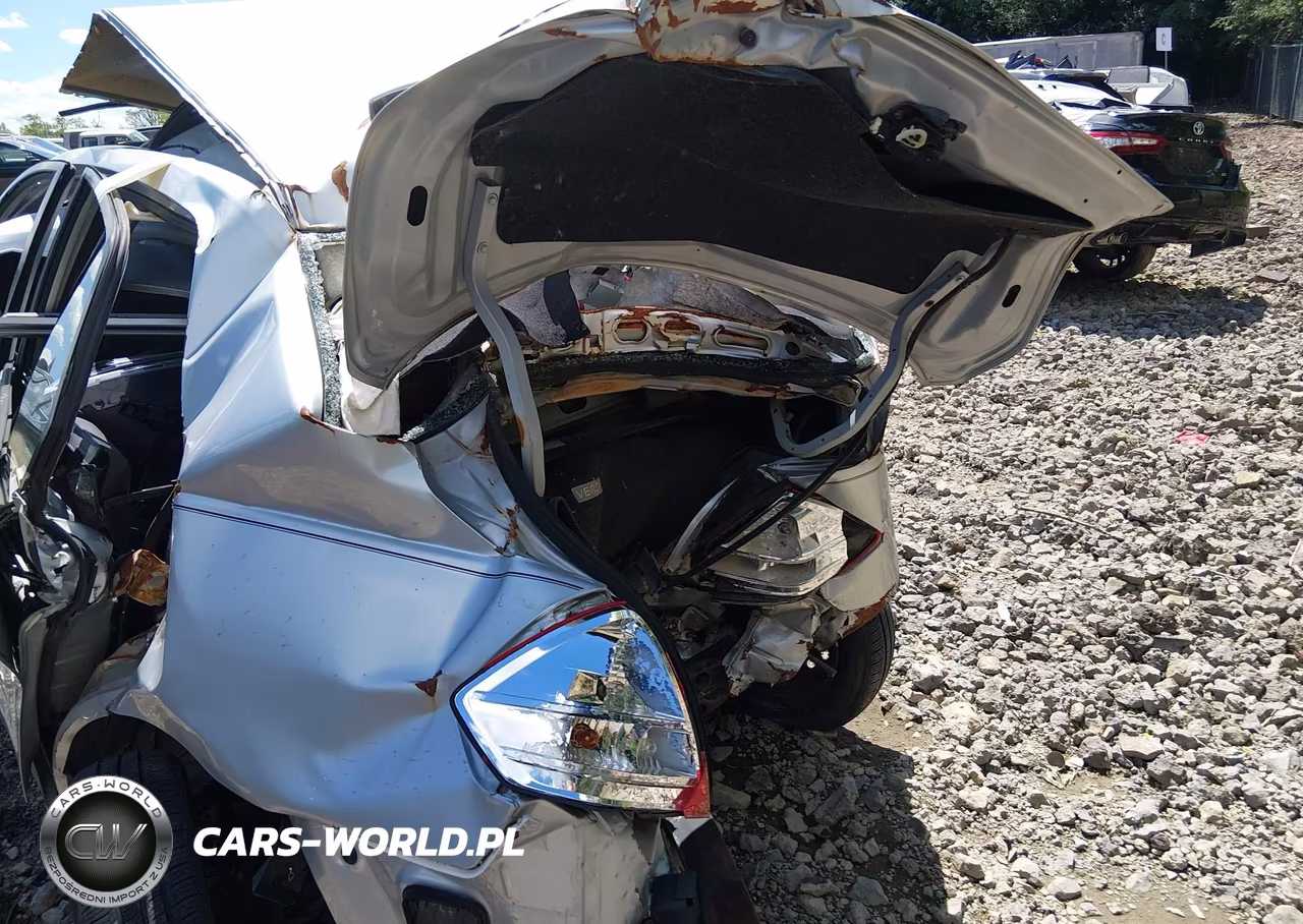 2010 Nissan Versa 1.8S VIN:3N1BC1AP0AL374780 - 20
