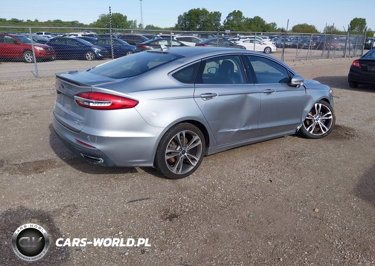 2020 Ford Fusion Titanium VIN:3FA6P0D90LR118171 - 4