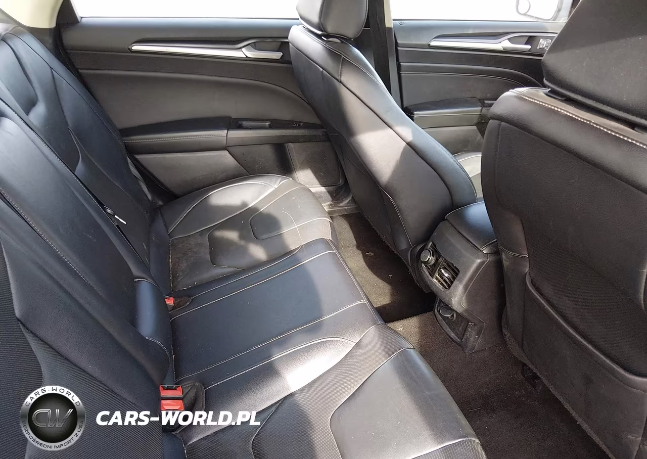 2020 Ford Fusion Titanium VIN:3FA6P0D90LR118171 - 8
