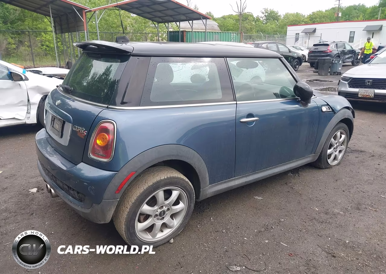 2010 Mini Cooper S VIN:WMWMF7C59ATW89601 - 4