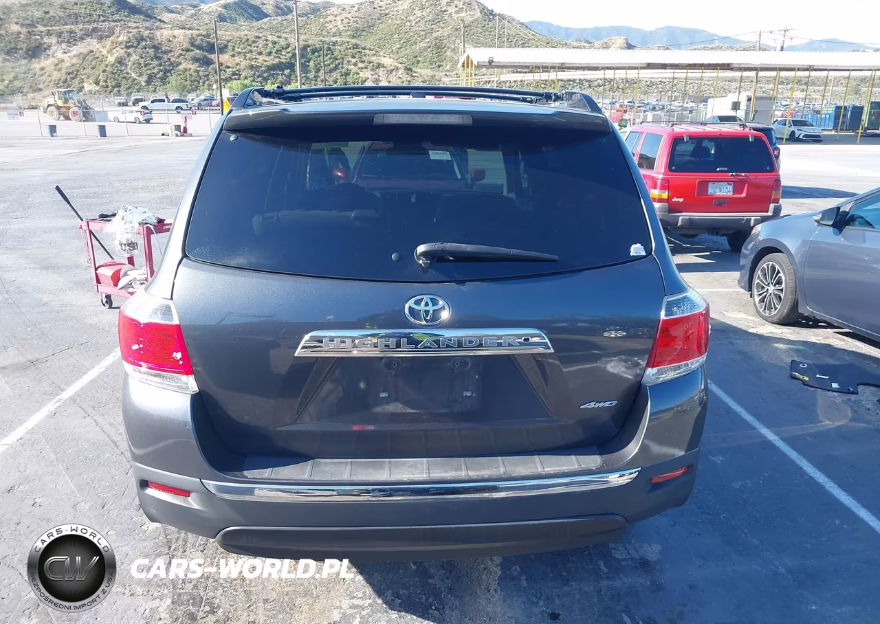 2012 Toyota Highlander Base V6 VIN:5TDBK3EHXCS111899 - 16