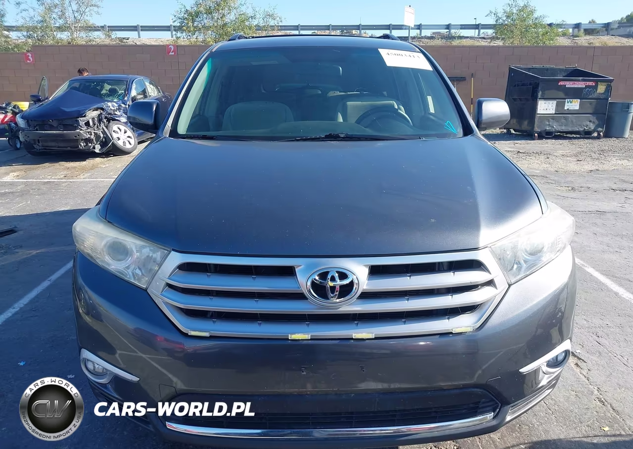 2012 Toyota Highlander Base V6 VIN:5TDBK3EHXCS111899 - 6