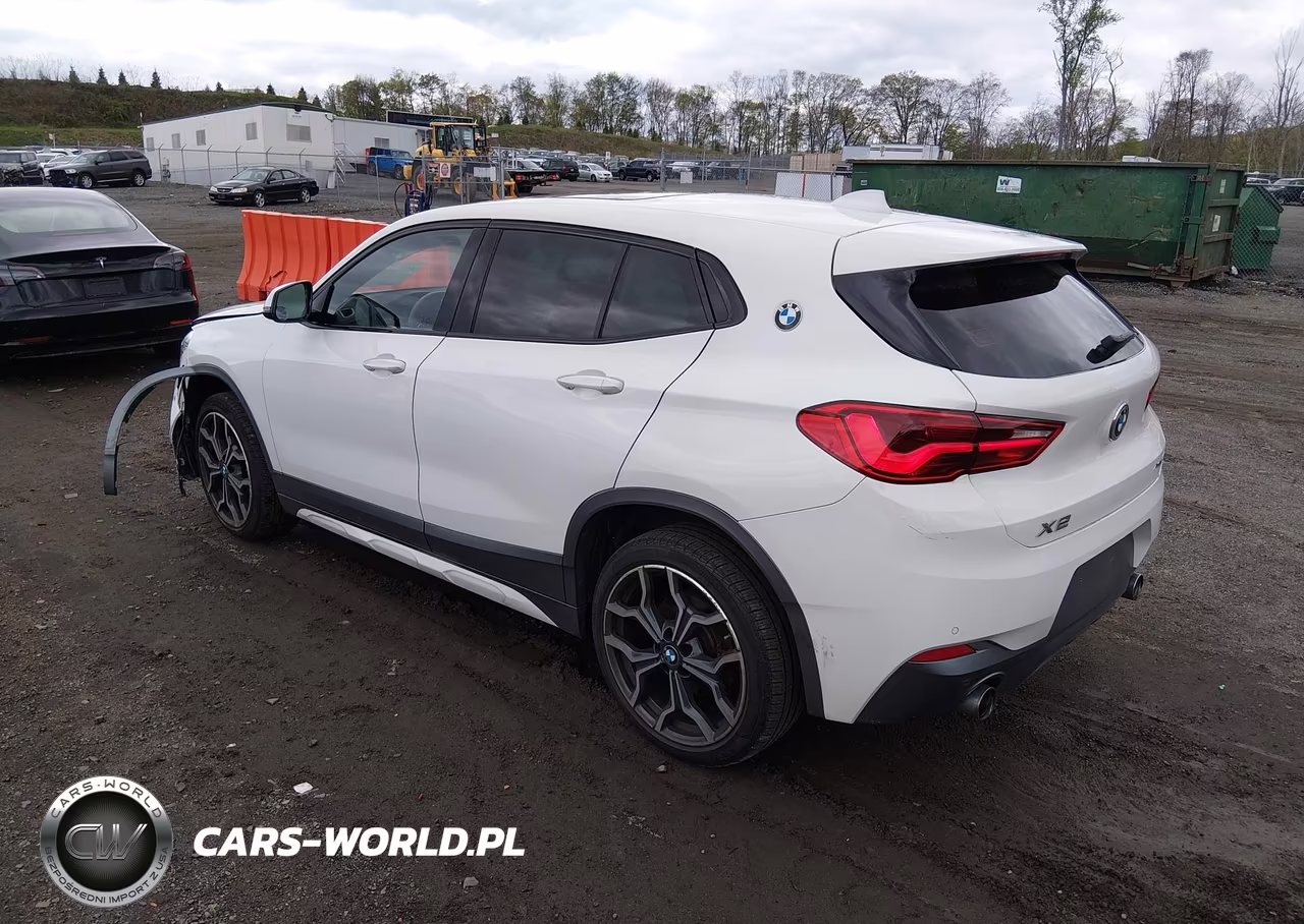 2018 BMW X2 xDrive28I VIN:WBXYJ5C35JEF81816 - 3