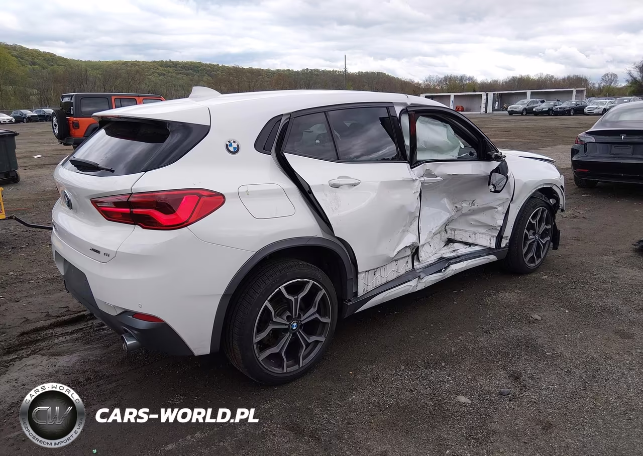 2018 BMW X2 xDrive28I VIN:WBXYJ5C35JEF81816 - 4