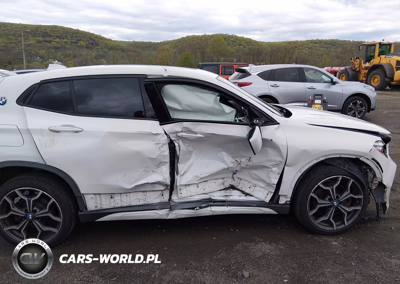 2018 BMW X2 xDrive28I VIN:WBXYJ5C35JEF81816 - 6