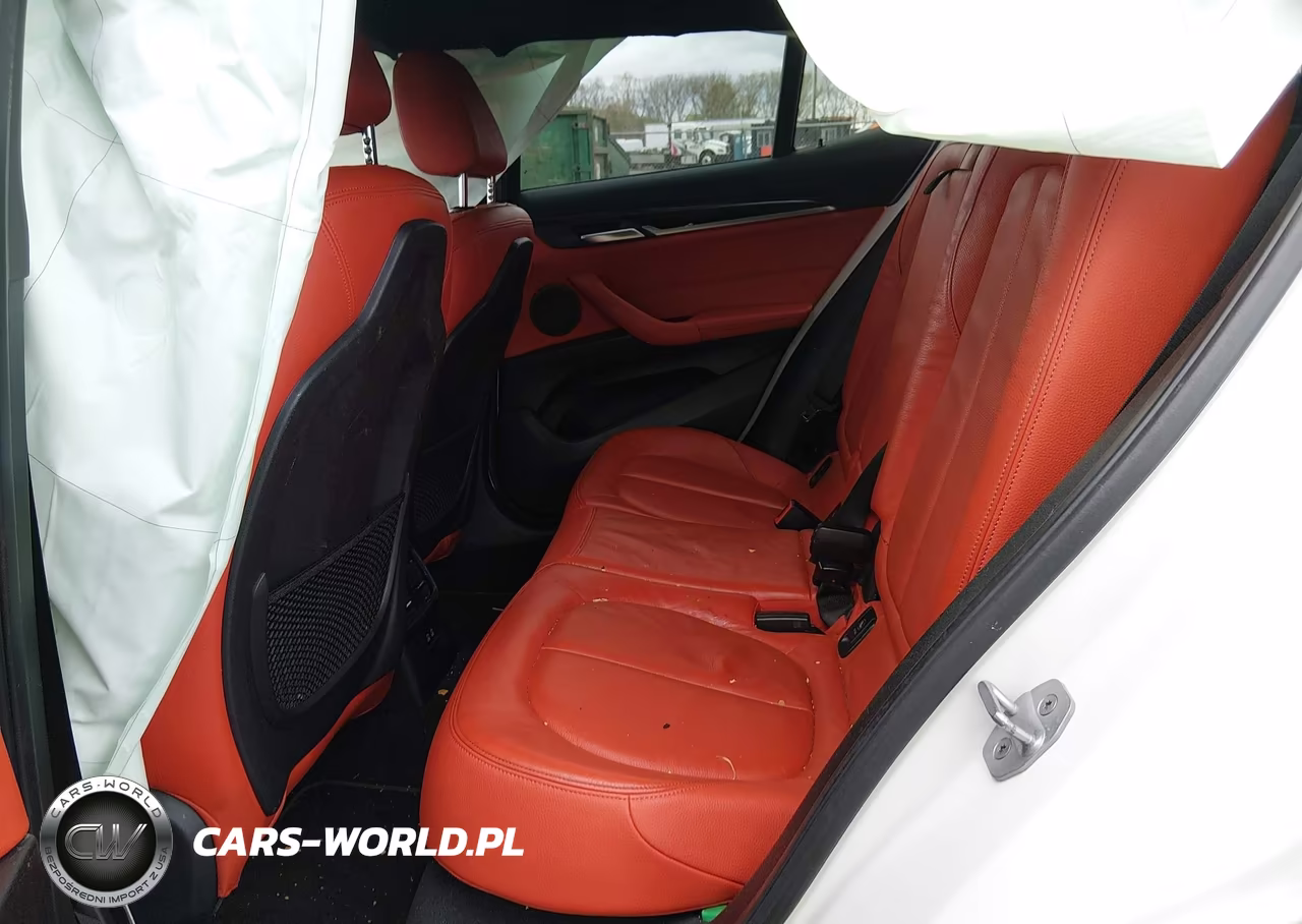 2018 BMW X2 xDrive28I VIN:WBXYJ5C35JEF81816 - 8