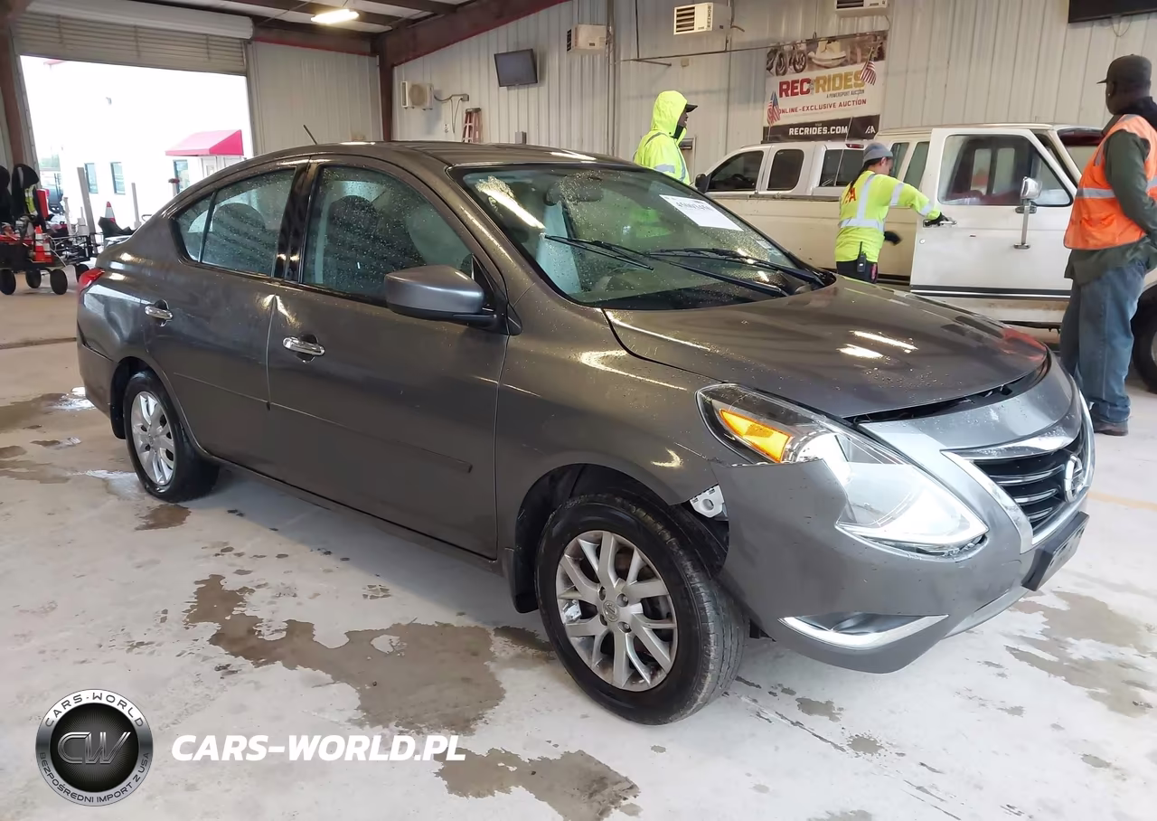 2017 Nissan Versa 1.6 Sv – zdjęcie 1 z 13