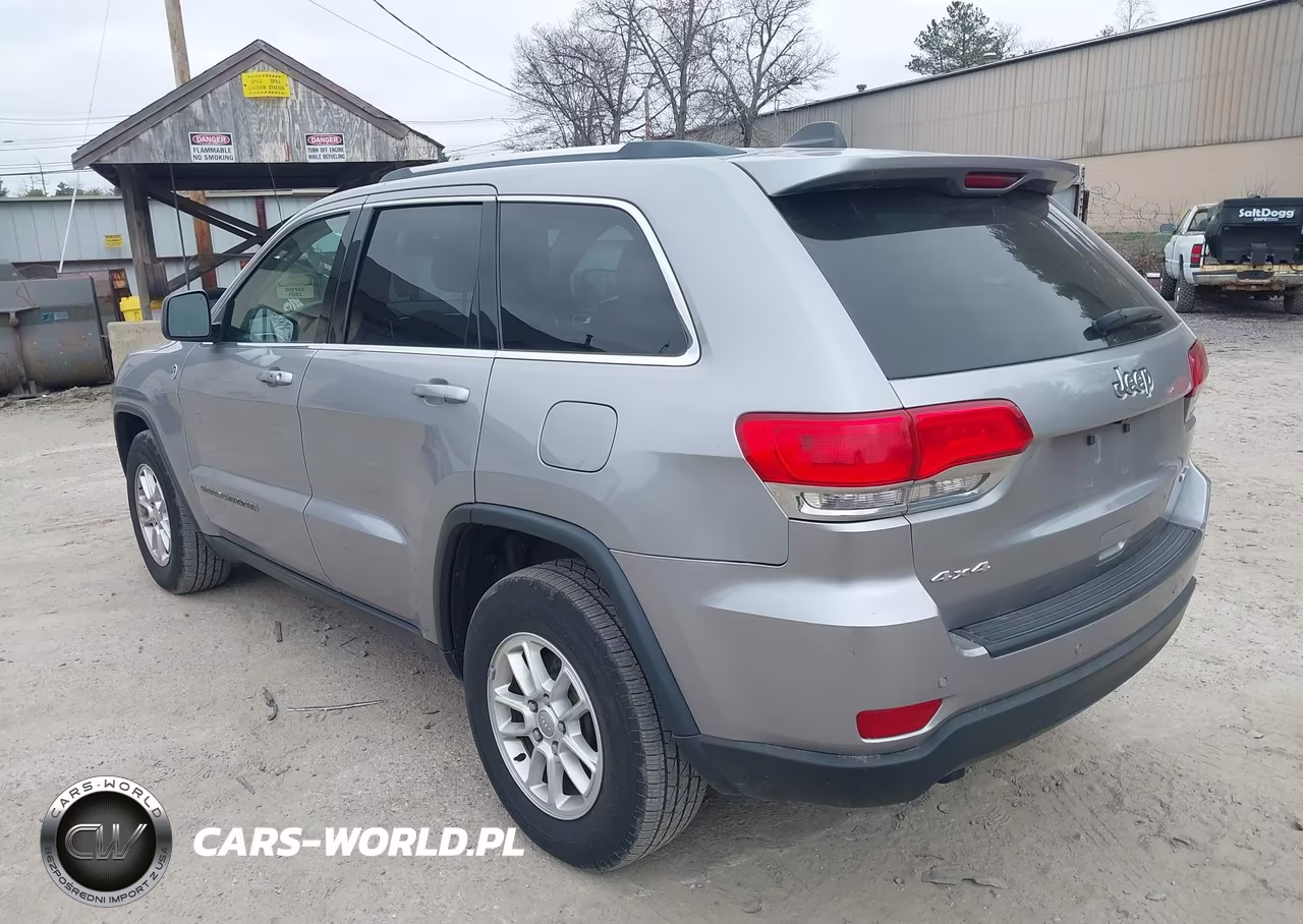 2019 Jeep Grand Cherokee Laredo E 4X4 VIN:1C4RJFAG4KC544604 - 3