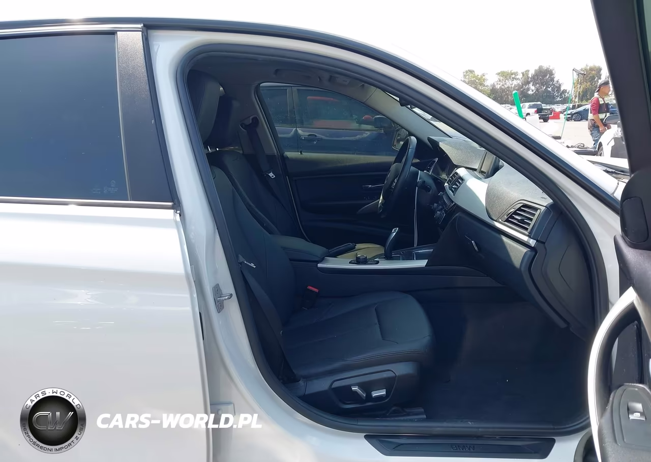 2016 BMW 320I VIN:WBA8E1G50GNU10707 - 5