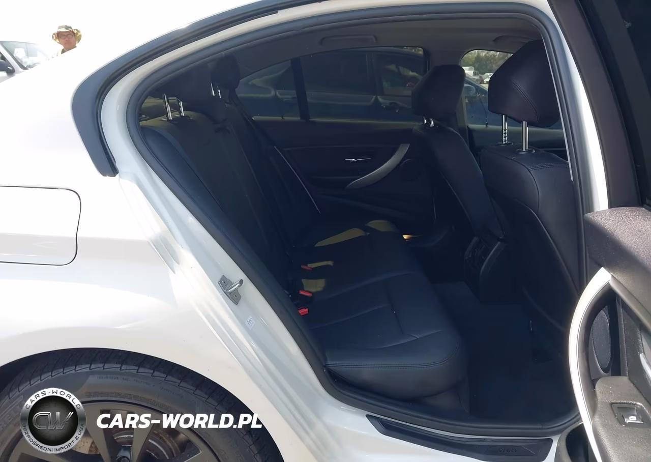 2016 BMW 320I VIN:WBA8E1G50GNU10707 - 8