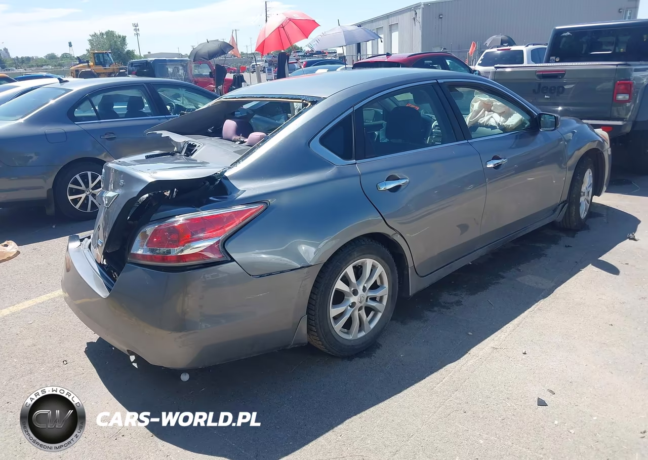 2014 Nissan Altima 2.5 S VIN:1N4AL3APXEC429084 - 4