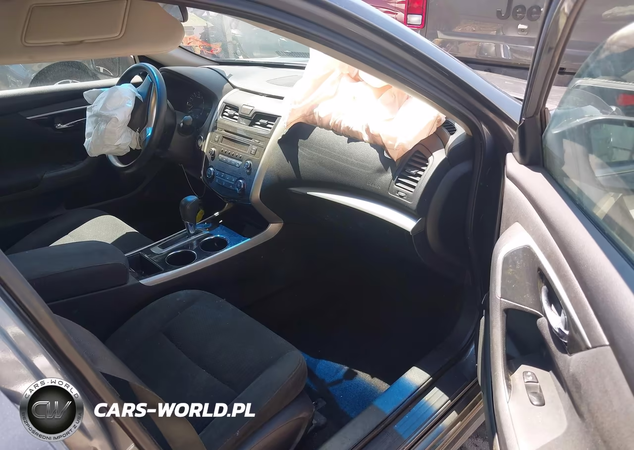 2014 Nissan Altima 2.5 S VIN:1N4AL3APXEC429084 - 5