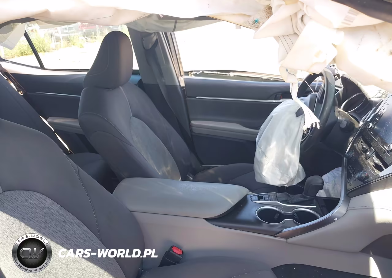 2021 Toyota Camry Le Hybrid VIN:4T1C31AK3MU032297 - 5