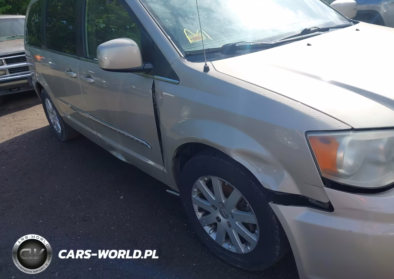 2015 Chrysler Town & Country Touring VIN:2C4RC1BG3FR565226 - 12
