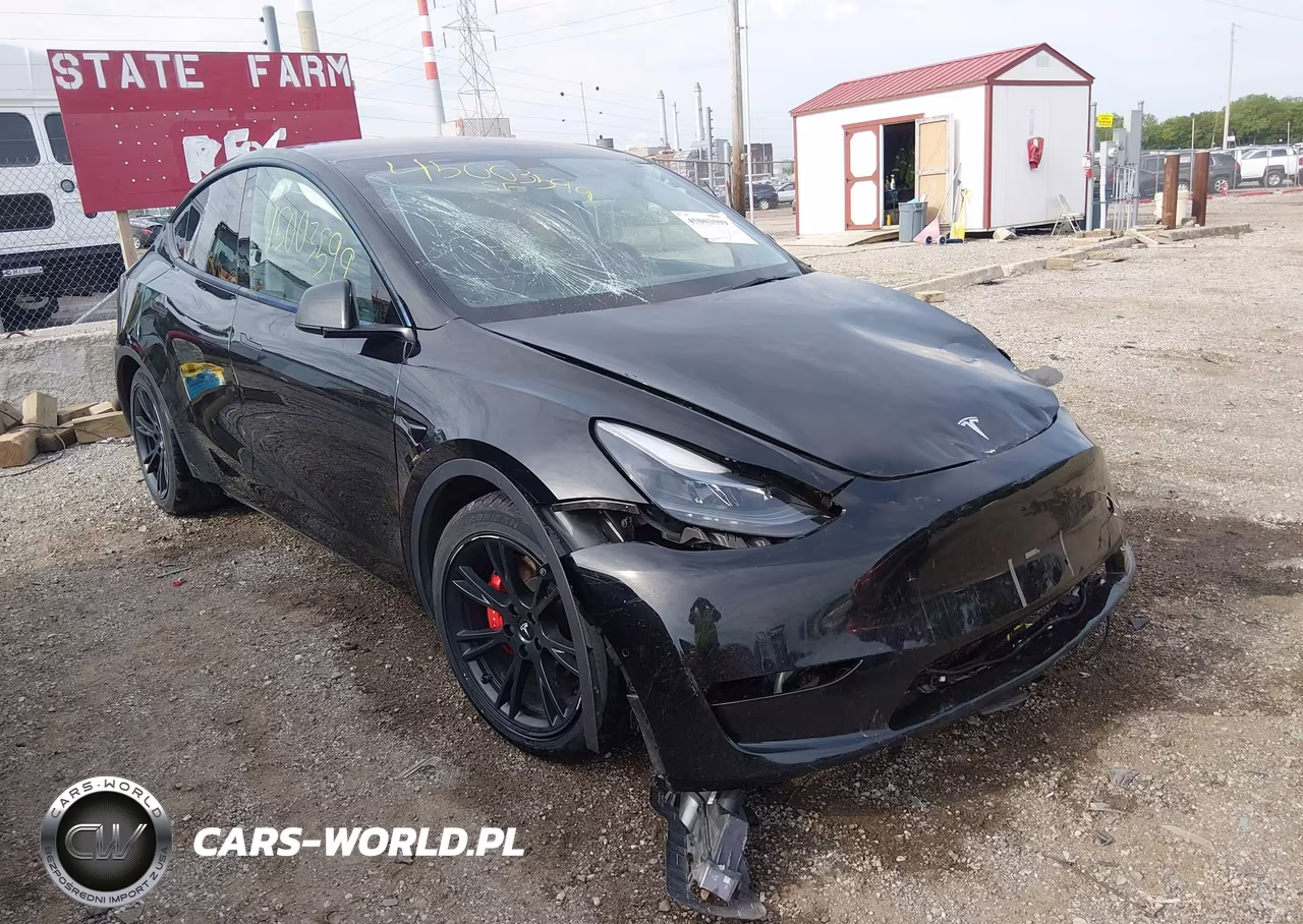 2021 Tesla Model Y Performance Dual Motor All-Wheel Drive – zdjęcie 1 z 17