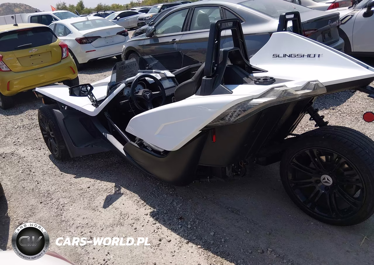 2019 Polaris Slingshot VIN:57XAASFA9K8135731 - 14