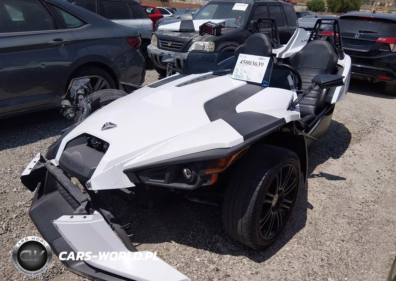 2019 Polaris Slingshot VIN:57XAASFA9K8135731 - 2