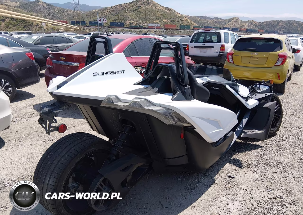 2019 Polaris Slingshot VIN:57XAASFA9K8135731 - 4