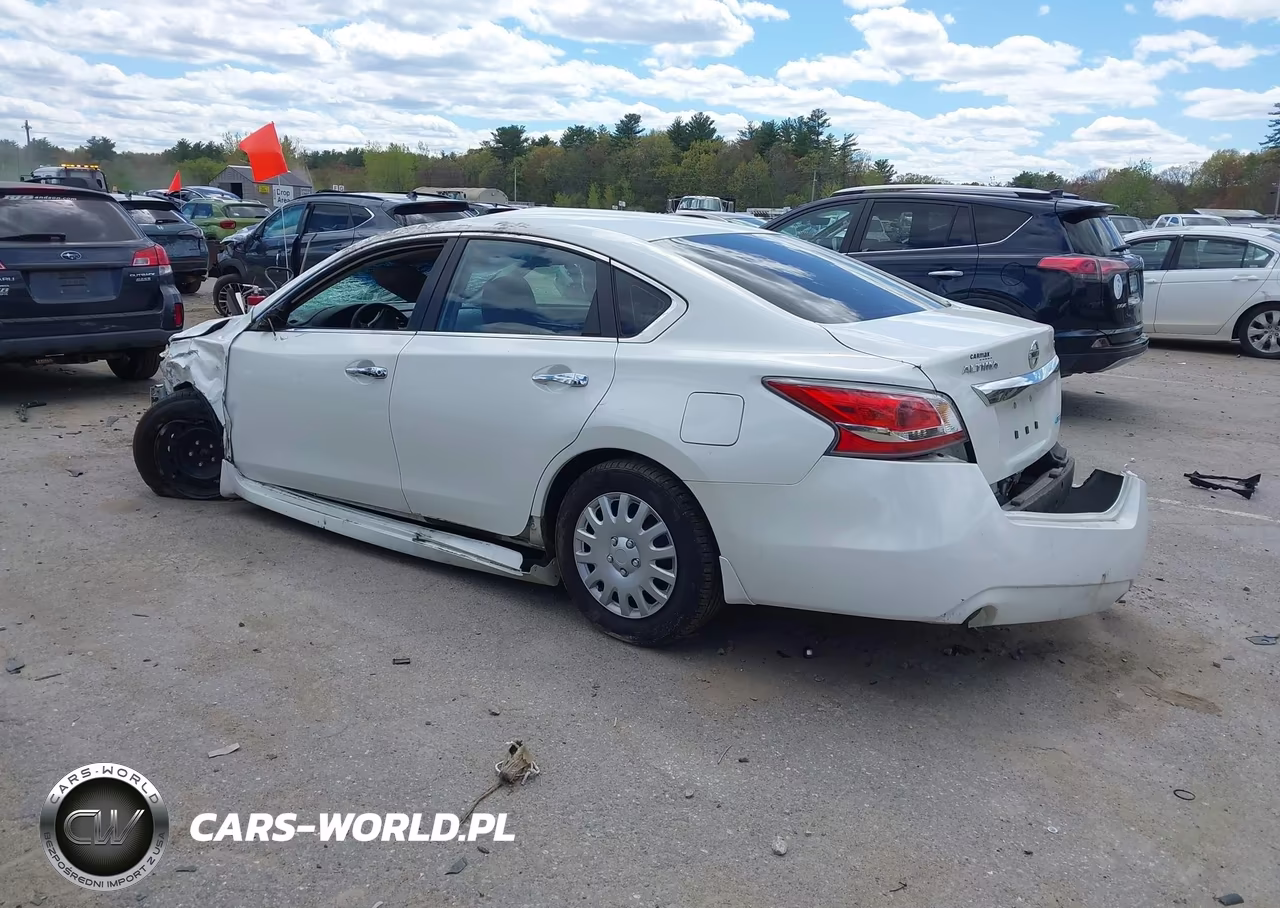 2014 Nissan Altima 2.5 S VIN:1N4AL3AP5EN216029 - 3