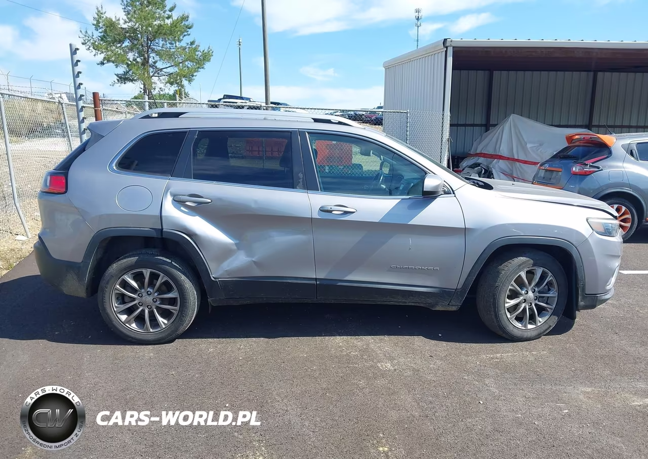 2019 Jeep Cherokee Latitude Plus Fwd VIN:1C4PJLLB3KD226264 - 13