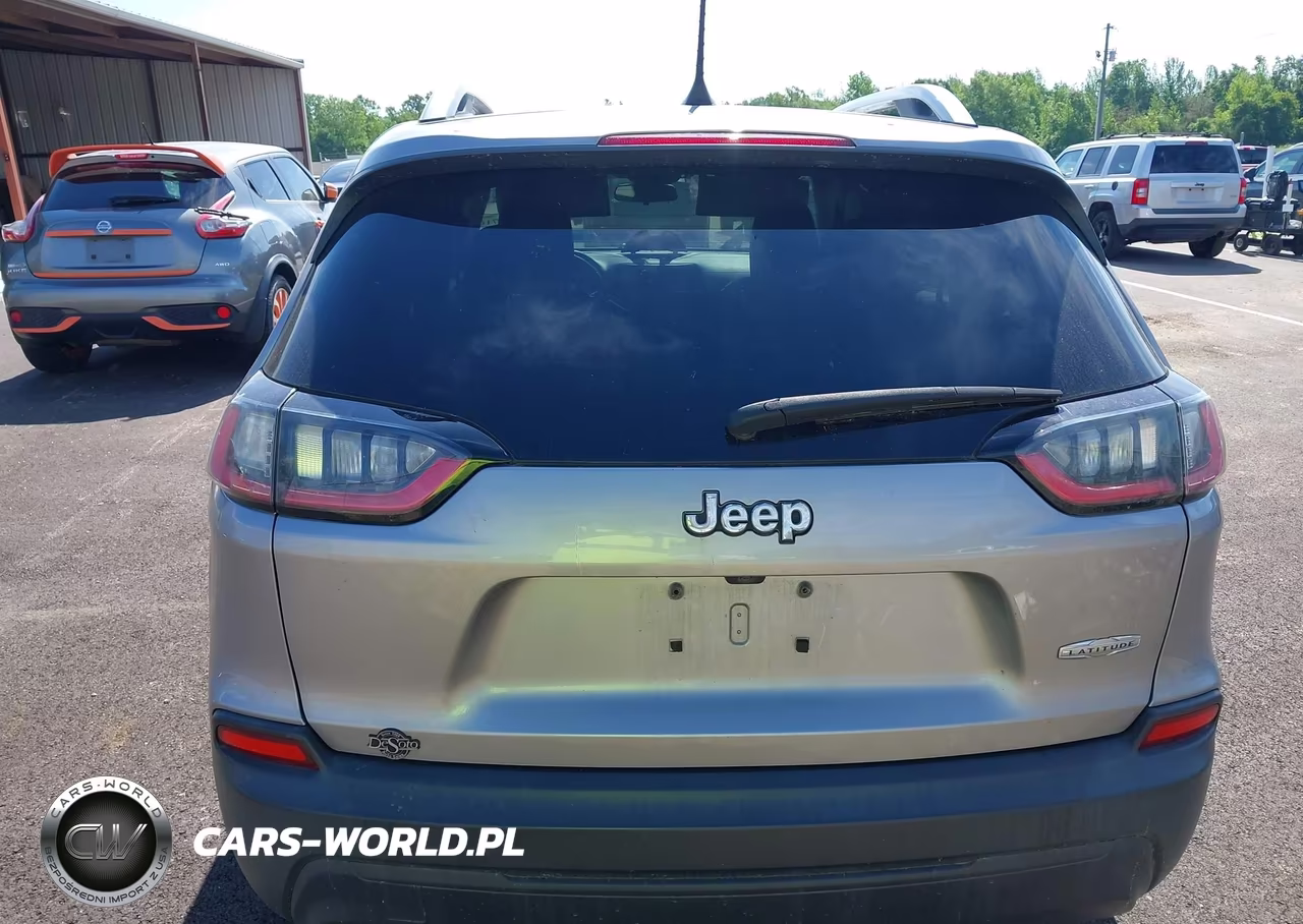 2019 Jeep Cherokee Latitude Plus Fwd VIN:1C4PJLLB3KD226264 - 16