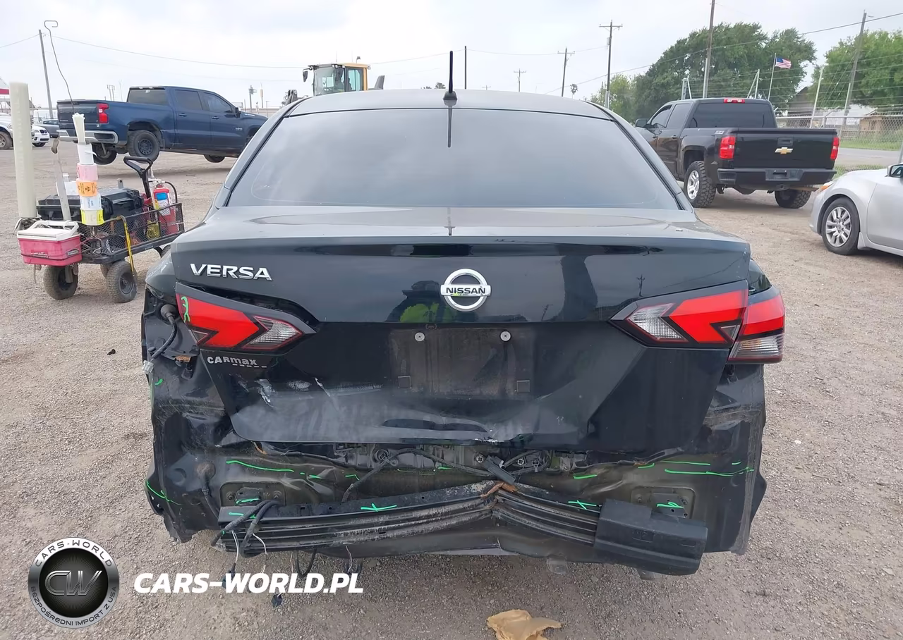 2021 Nissan Versa S 5-Speed Manual Transmission VIN:3N1CN8BVXML899922 - 17