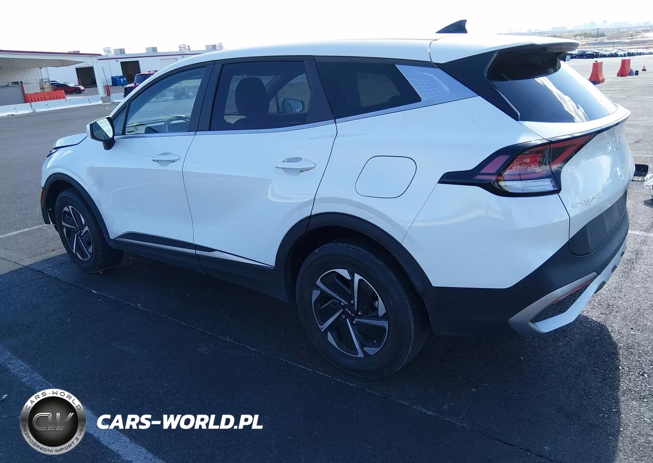 2023 Kia Sportage Hybrid Lx VIN:KNDPUCAG8P7018179 - 3
