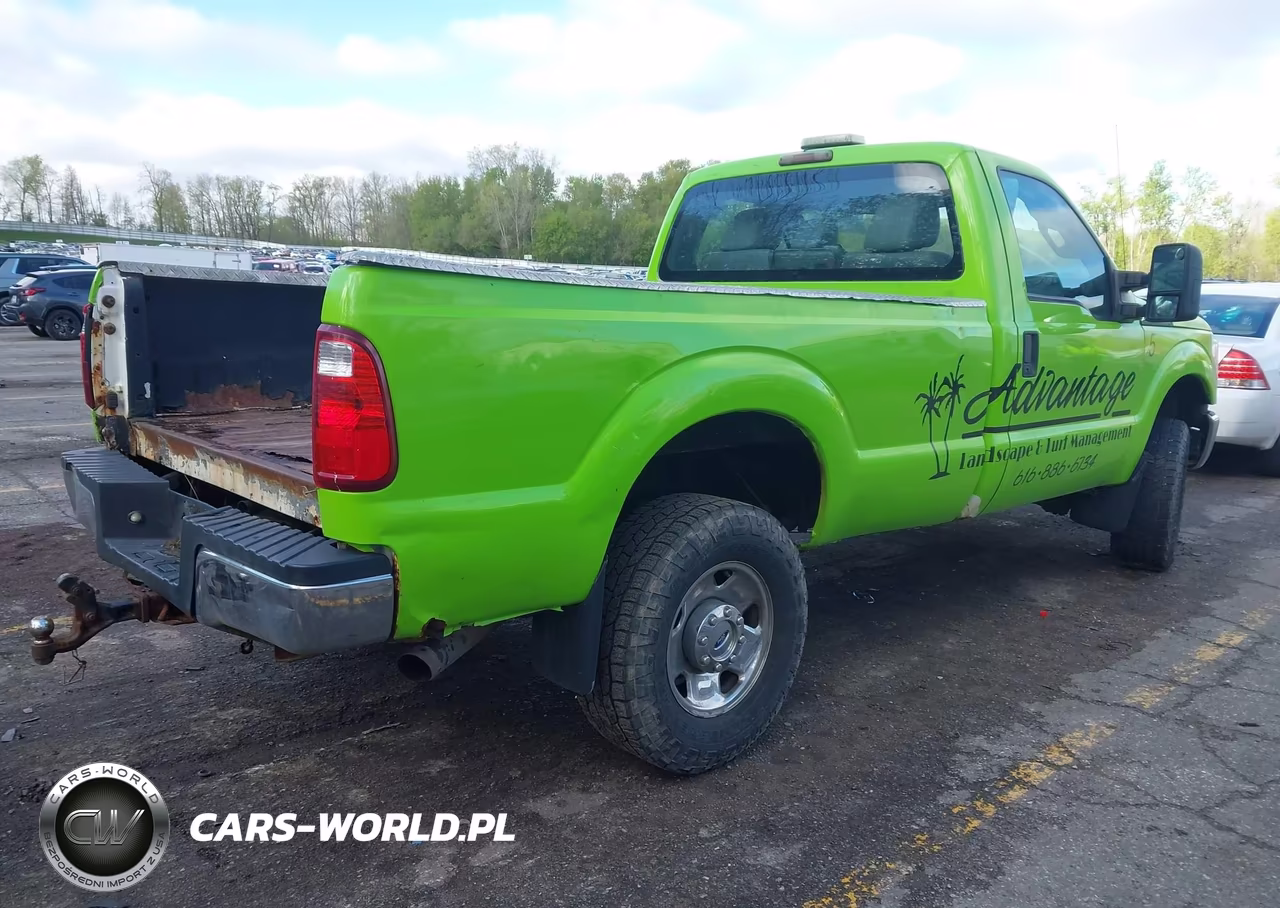 2012 Ford F-250 Xl VIN:1FTBF2B69CEB30094 - 4