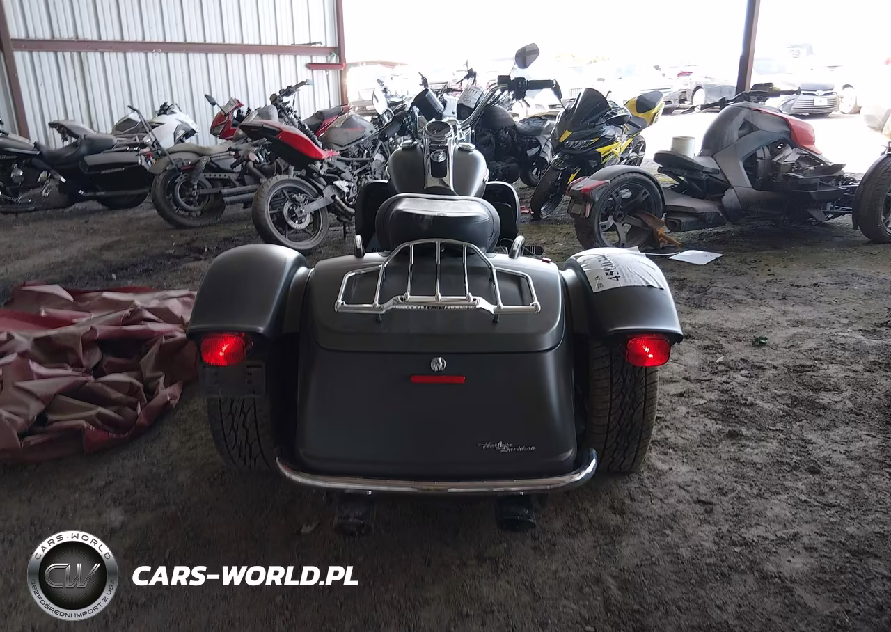 2018 Harley-Davidson Flrt Free Wheeler VIN:1HD1MCC13JB850725 - 6