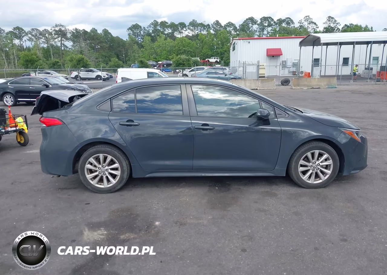 2023 Toyota Corolla Le VIN:JTDB4MEE2P3004097 - 13