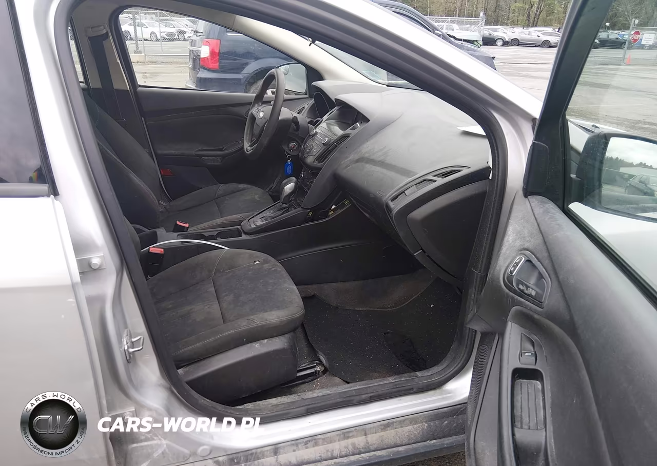 2018 Ford Focus S VIN:1FADP3E21JL310169 - 5