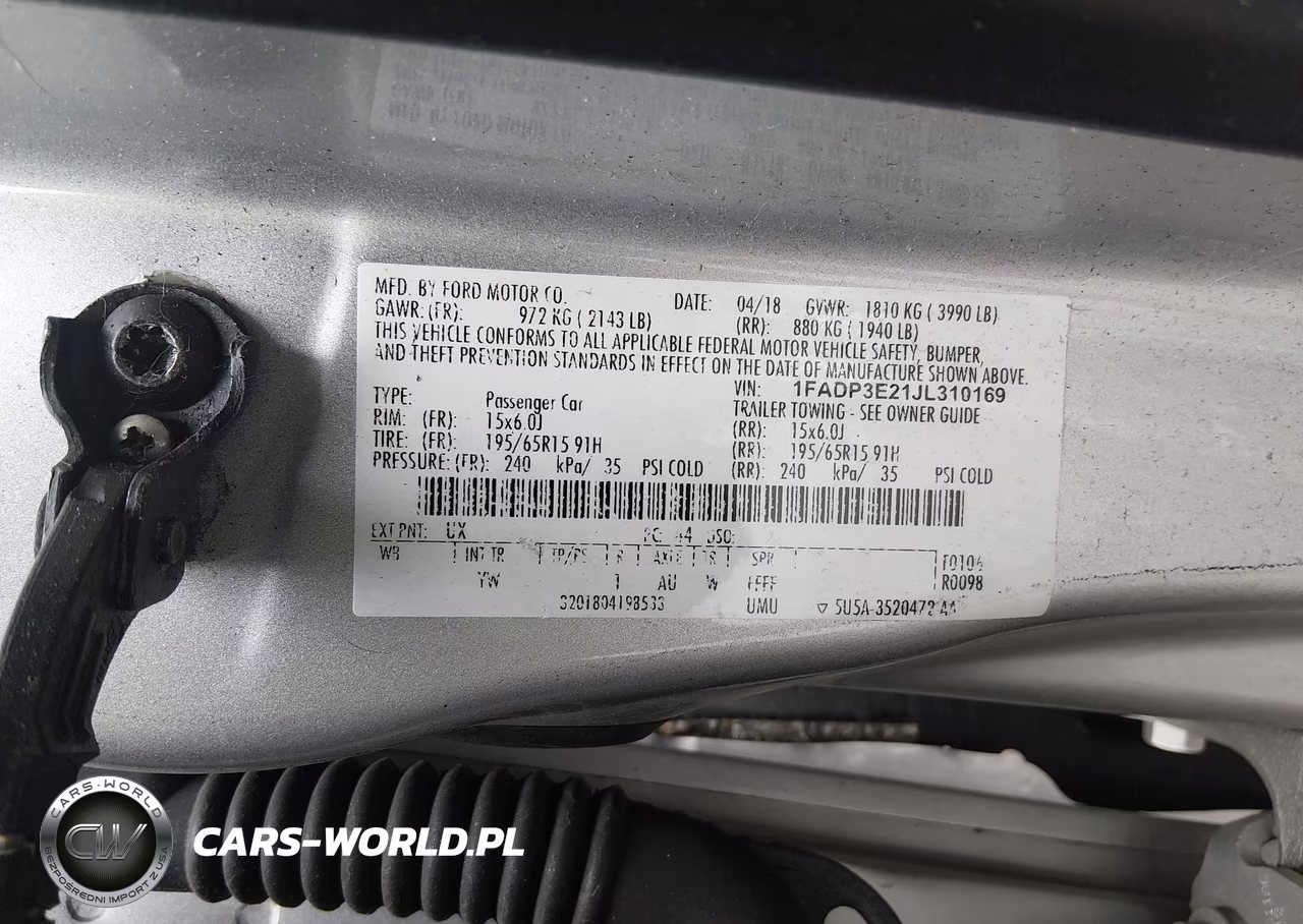 2018 Ford Focus S VIN:1FADP3E21JL310169 - 9