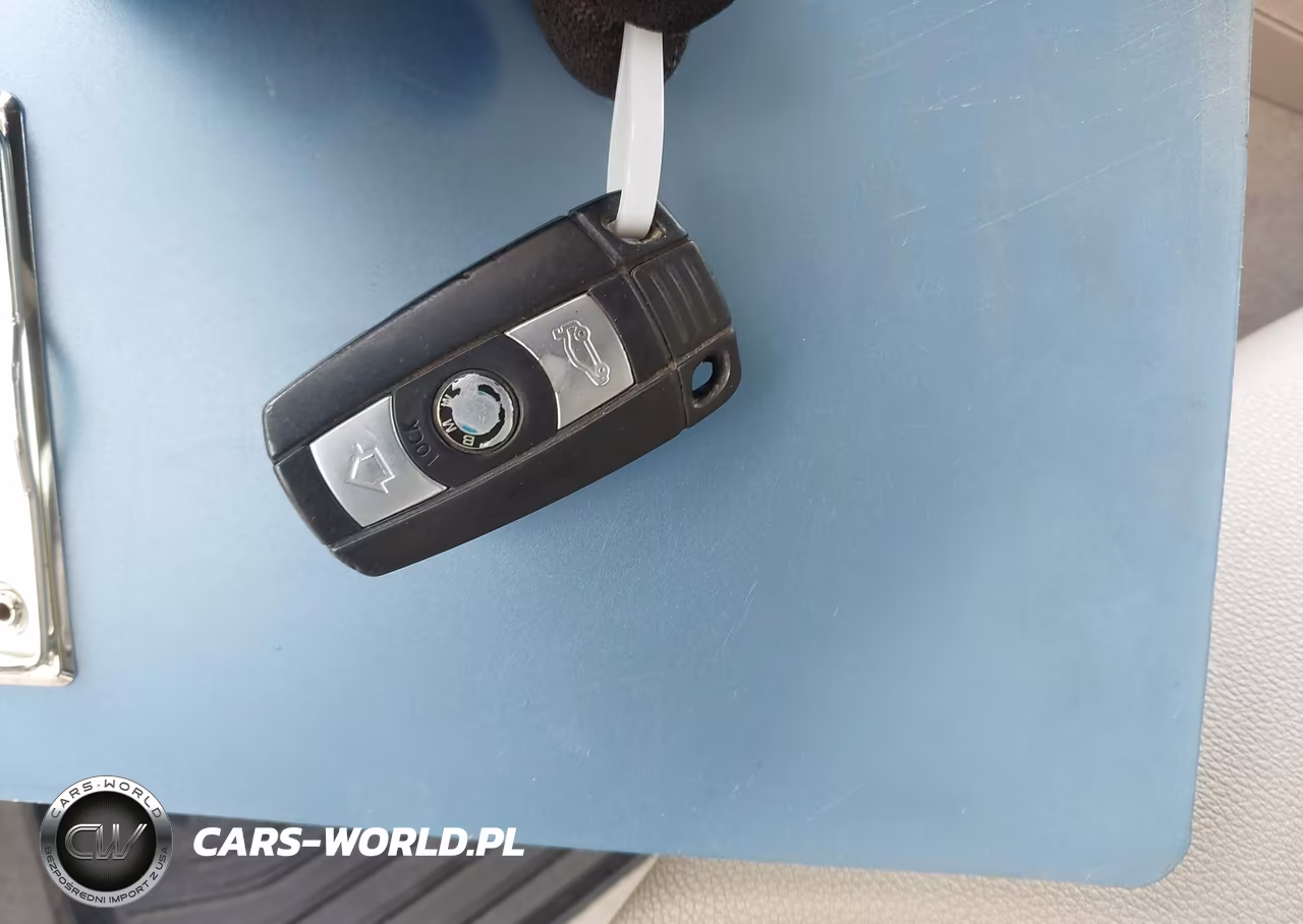2013 BMW 128I VIN:WBAUP9C57DVS95547 - 11